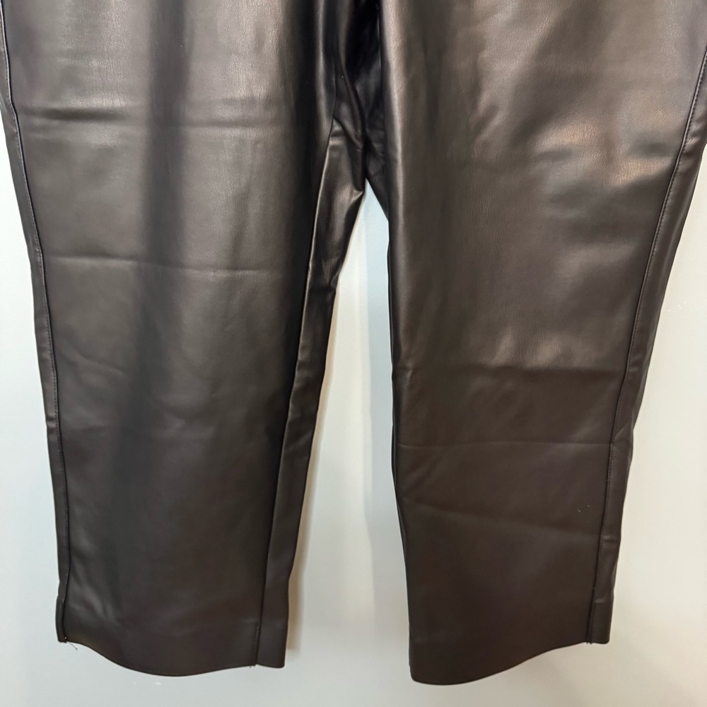 Old Navy High Rise Pixie Straight Faux Leather Pants in Black. NWT. Size 18P - Picture 7 of 14